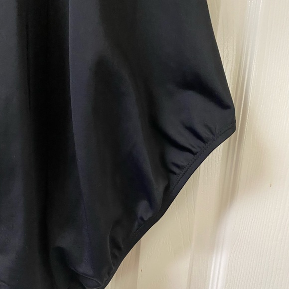 Jantzen Women's Solid Black Surplice One Piece Ruched Swimsuit Size 6 - Picture 13 of 14